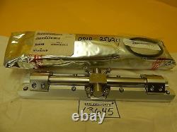 AMAT Applied Materials 0010-25624 300mm Slit Valve Assembly 3700-02144 Used
