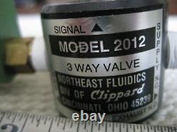 Clippard Model 2012 3 Way Valve & AIR-VAC Vacuum Transducer Pump AVRO38M